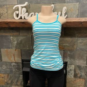 0922 Lululemon Power Y tank size 4